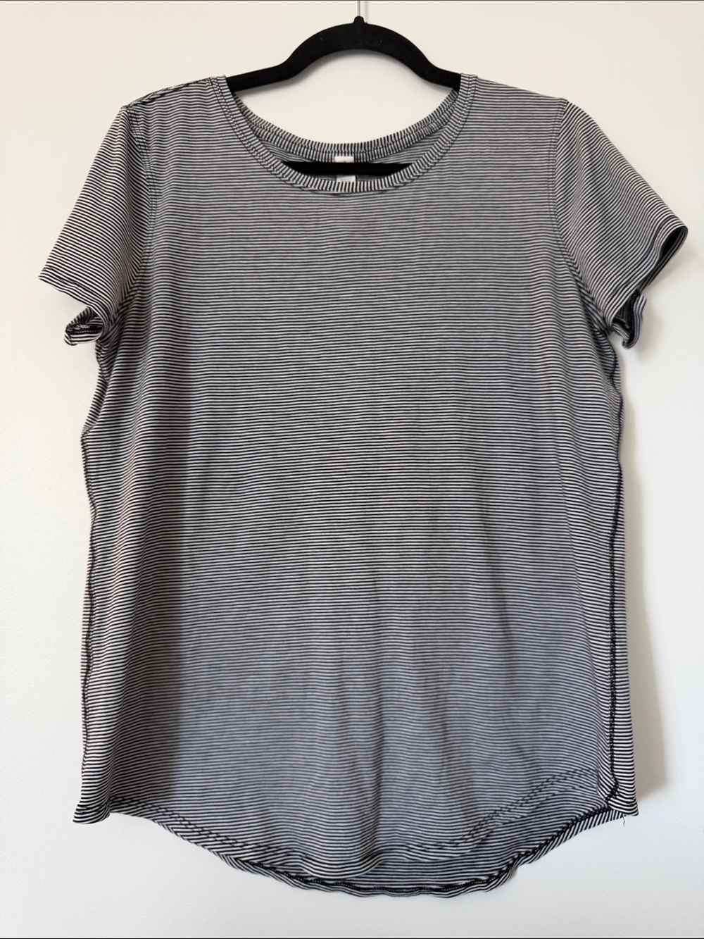Lululemon size 8 Striped Tee shirt